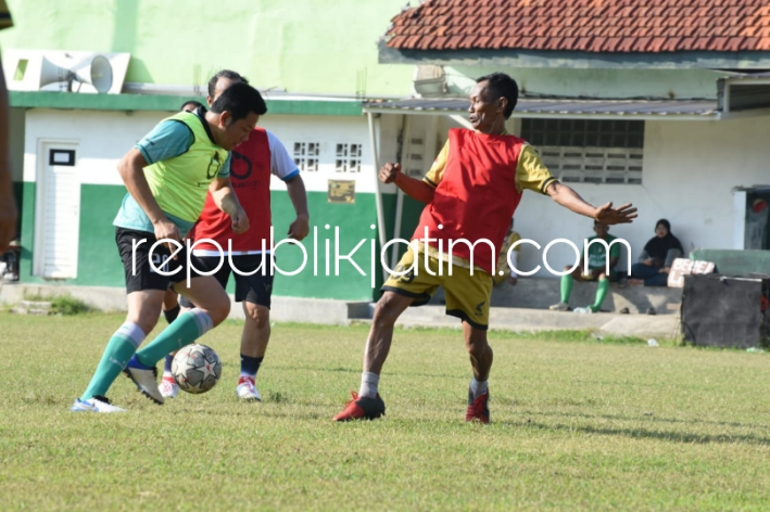 Plt Bupati Sidoarjo : Laga Persahabatan Kades se Kecamatan Waru Wujudkan Kondusifitas Wilayah