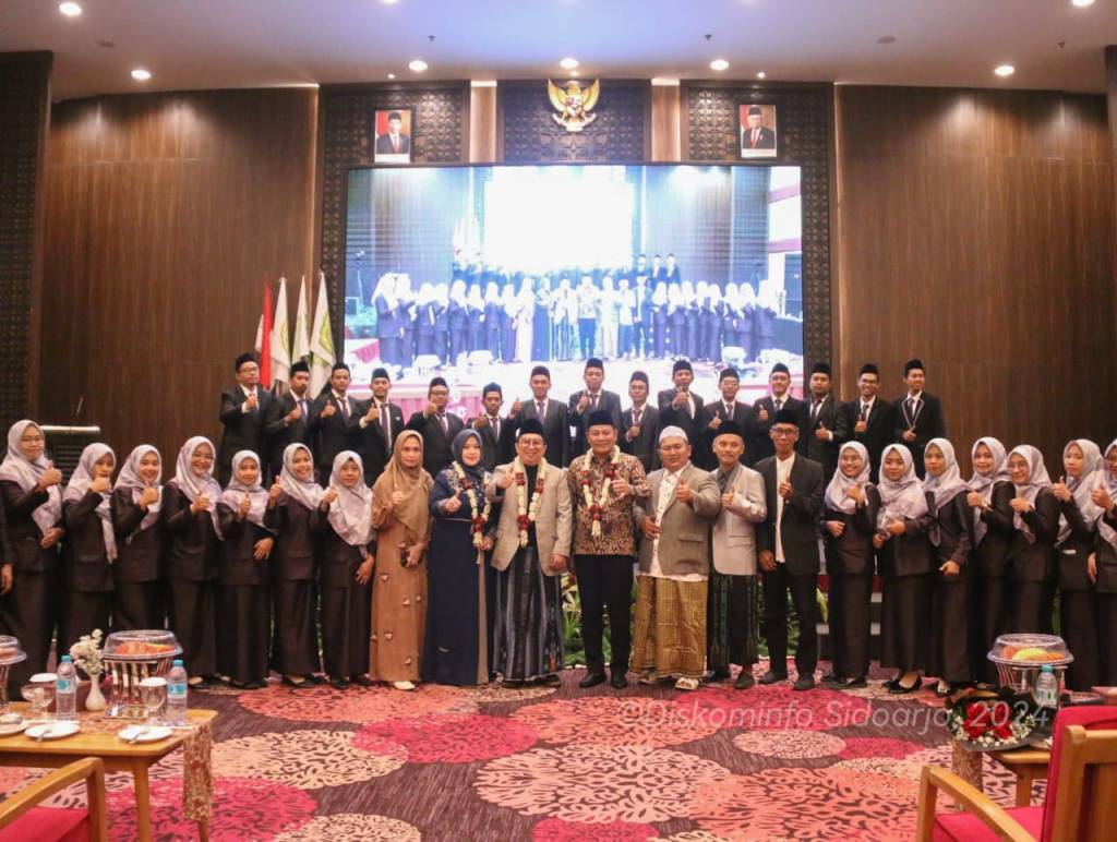 Generasi Emas Jangan Lengah di Era Digital, Begitu Pesan Plt Bupati Sidoarjo Bagi Lulusan SMA Tahun&nbsp;2024