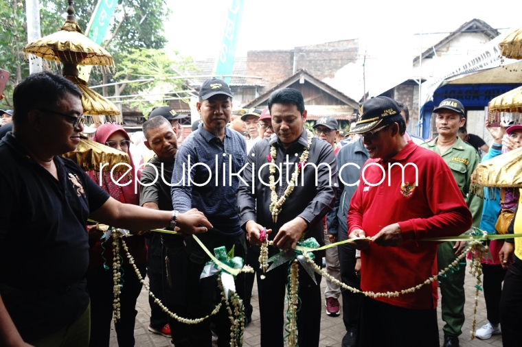 Plt Bupati Sidoarjo Dorong Peningkatan Layanan Kesehatan dan Kesadaran Bayar Pajak Bagi Warga Ngingas&nbsp;Waru