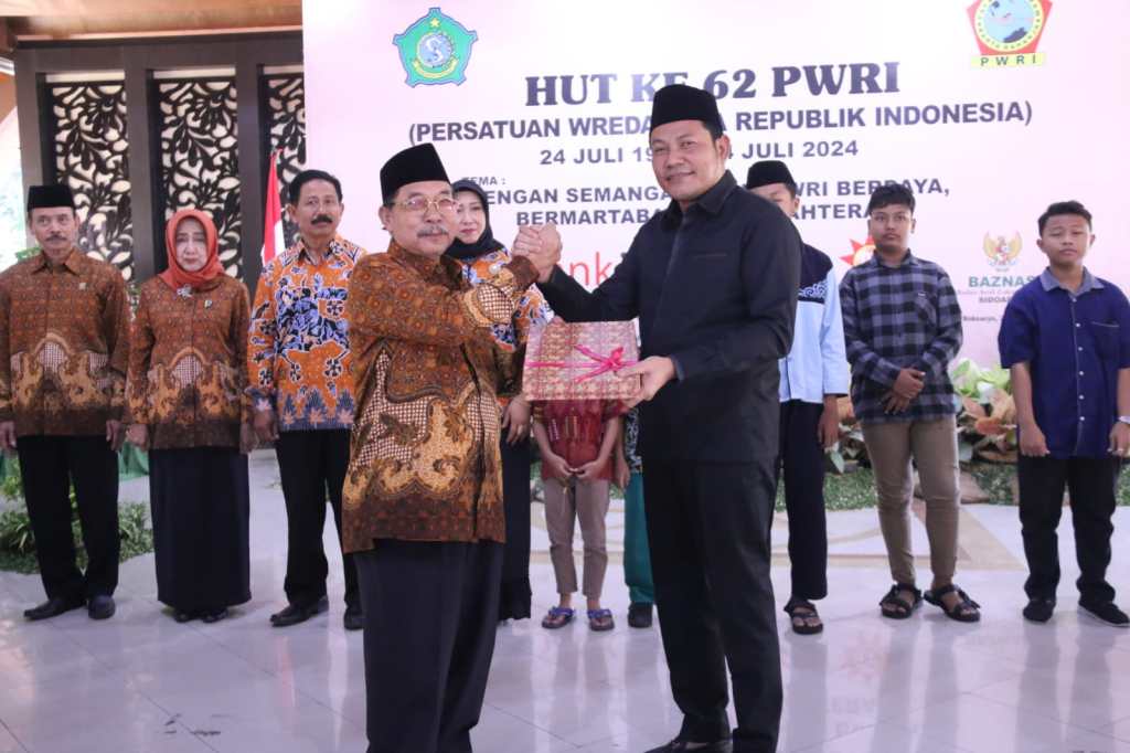 Hadiri Peringatan HUT ke 62 PWRI, Plt Bupati Berharap Pensiunan Bersinergi Kawal Kemajuan&nbsp;Sidoarjo
