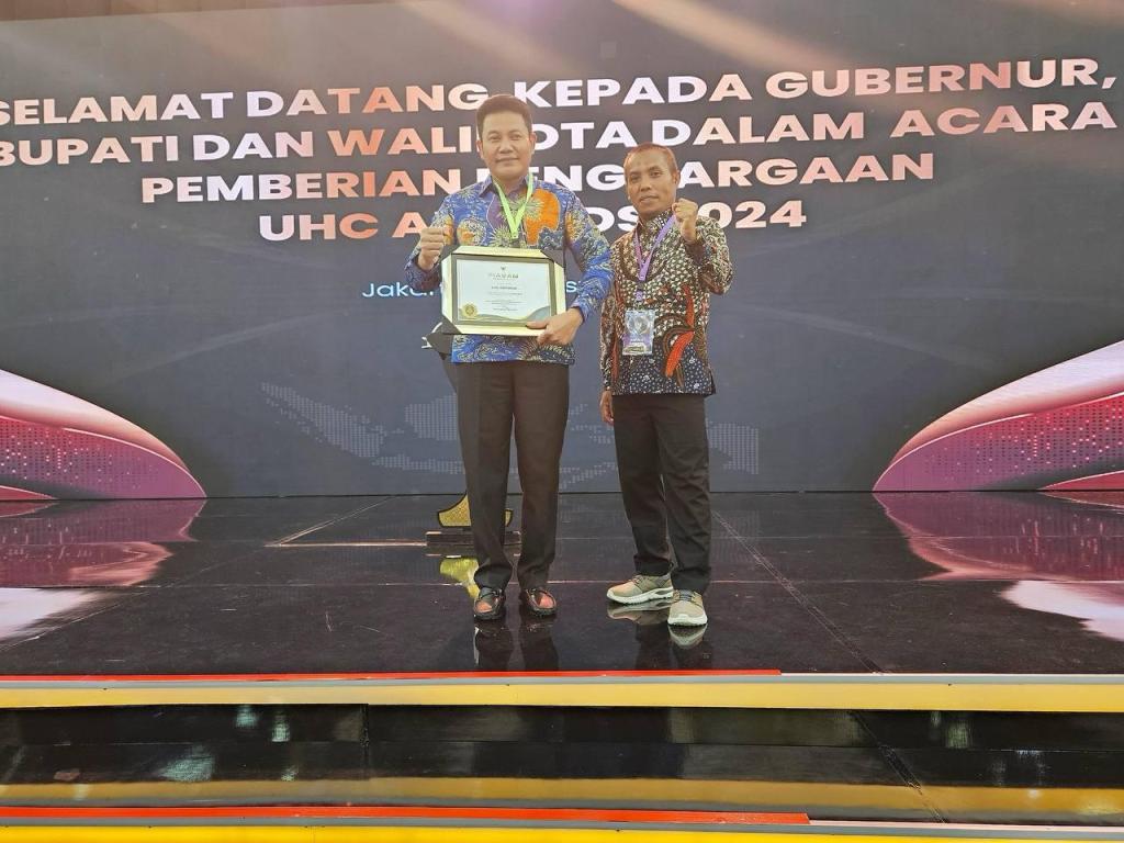 Pemkab Sidoarjo Terima Penghargaan UHC Award 2024 Dari Wapres&nbsp;RI