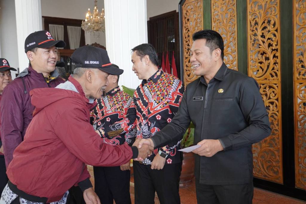 Effendi 140 Kali Donor Darah, 28 Pendonor Asal Sidoarjo Bakal Terima Penghargaan Presiden&nbsp;Jokowi